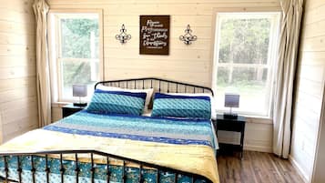 4 camere, una scrivania, ferro/asse da stiro, Wi-Fi gratuito