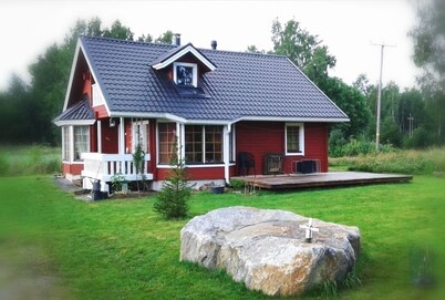 Stylish 2 Bdr. cottage, with sauna and all the necessary commodities