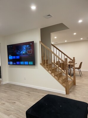 Interior - One of the kind fully loaded house located walking distance from cozy lake (Albrightsville)