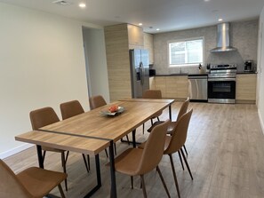 Dining - One of the kind fully loaded house located walking distance from cozy lake (Albrightsville)