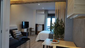 1 habitación, tabla de planchar con plancha y acceso a internet