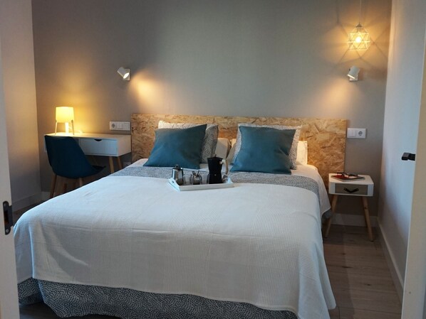 3 chambres, fer et planche à repasser, accès à Internet, literie fournie