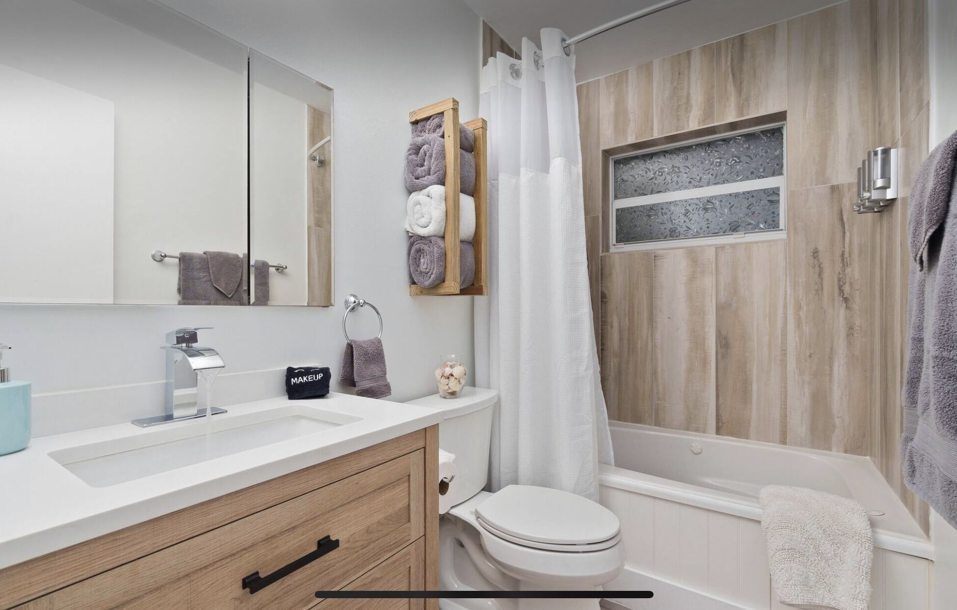 Jetted bath, hair dryer, towels, soap