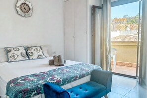 1 bedroom, iron/ironing board, internet, bed sheets