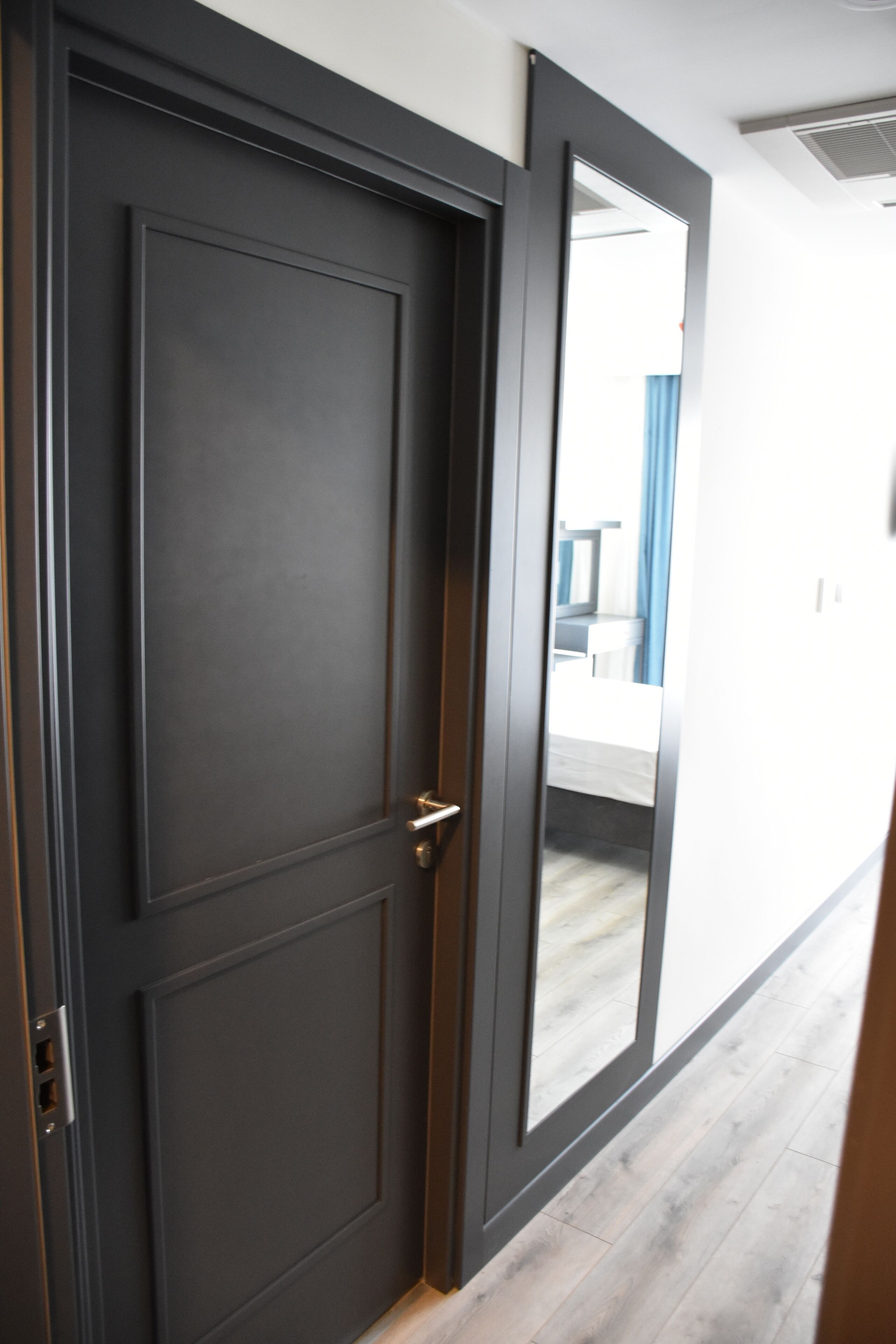 Ropa de cama de alta calidad y minibar 