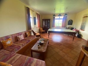 컴포트 아파트 | 거실 공간