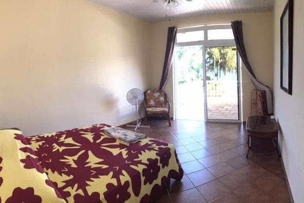 2 habitaciones, wifi gratis y ropa de cama