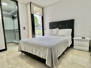 3 Schlafzimmer, Reisekinderbett, WLAN, Bettwäsche