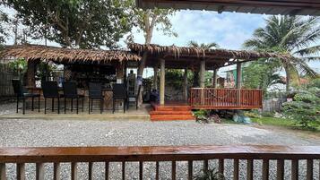 Bar (en la propiedad)