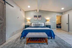 4 bedrooms, desk, iron/ironing board, travel cot