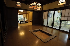 Luxury Suite, Garden View | 1 bedroom, free WiFi
