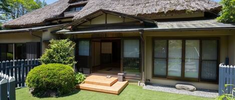 Suite Luxe, vue jardin | Terrasse/Patio