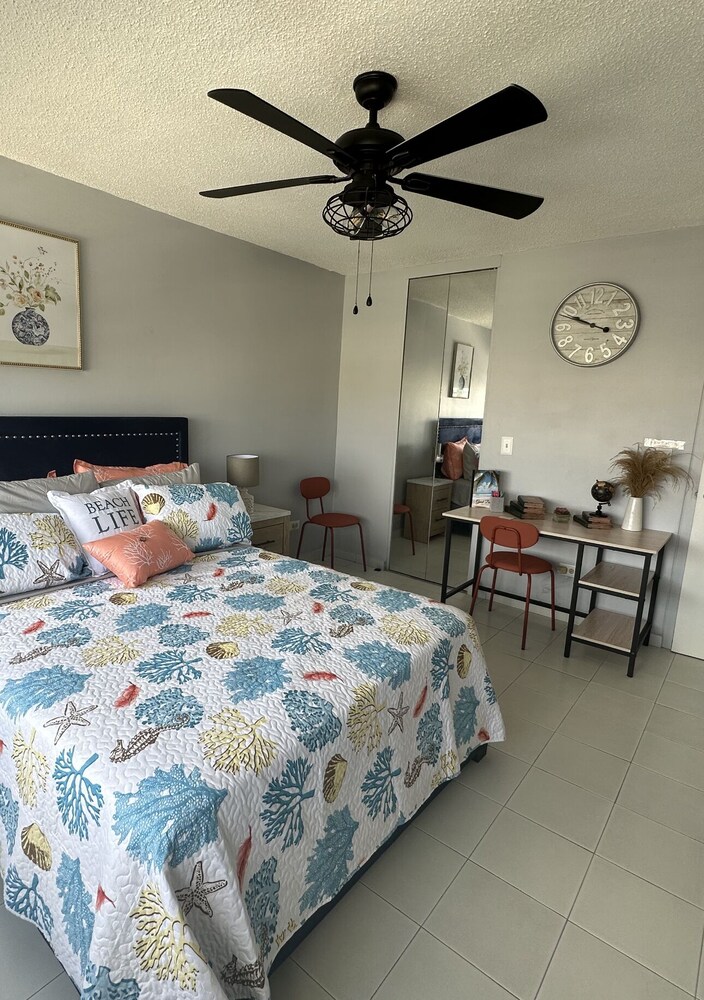Escape to Tranquilityyour relaxing retreat in Isla Verde, Puerto Rico Carolina Vrbo