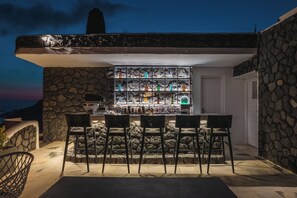 Bar (en la propiedad)