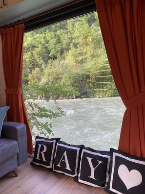 Living area - RayLife Tinyhause (Ardesen)