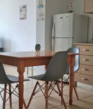 Dining - Zafeiris Apartments Tilos (Livadia)
