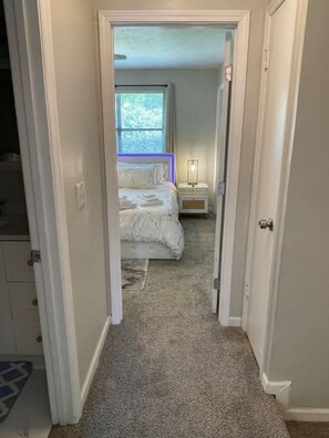 4 bedrooms, desk, iron/ironing board, free WiFi