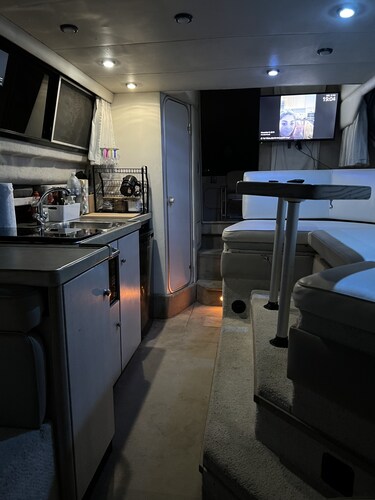 Beautiful 4 Berth Boat on the Isle of Wight for the Ultimate Relaxation