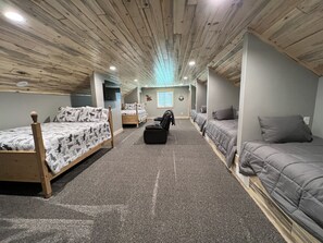 3 makuuhuonetta, ilmainen Wi-Fi, vuodevaatteet