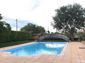 Outdoor pool - La Maison Angelvin (Puimoisson)