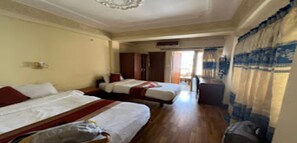 Quarto duplo luxo | Wi-Fi de cortesia, roupa de cama