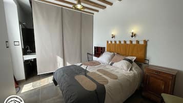 3 chambres, Wi-Fi gratuit, draps fournis
