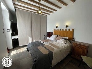 3 dormitorios, wifi gratis, ropa de cama