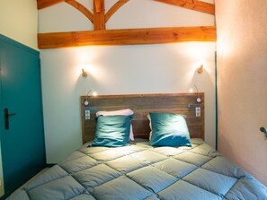 3 chambres, lit de bébé portatif, accès au Wi-Fi (inclus)