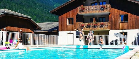 Indoor pool, outdoor pool