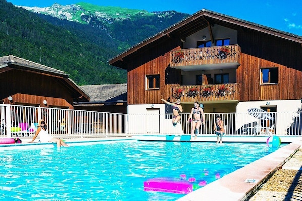 Indendørs pool, udendørs pool