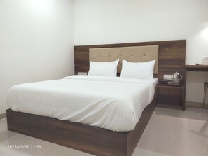 2 عدّة غرف نوم وواي فاي وملاءات أسرّة