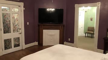 1 bedroom, iron/ironing board, WiFi (free), bed sheets