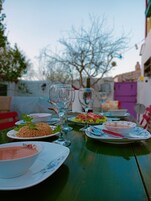 Área de parrillas y picnic