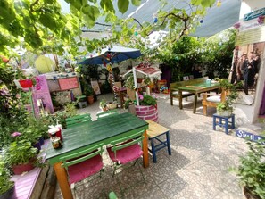 Food court - Mell10 House (Urla)