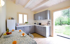 Kühlschrank, Mikrowelle, Geschirrspüler
