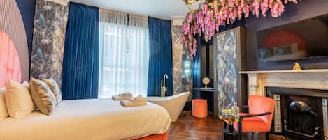 1 slaapkamer, een strijkplank/strijkijzer, internet