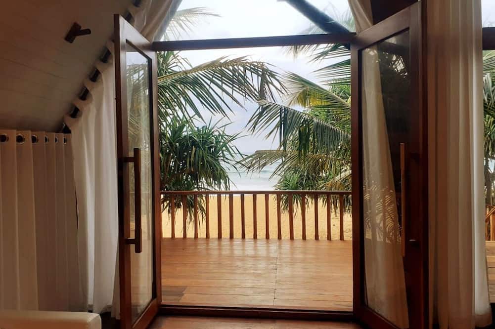 Sri Lanka Beach House Hotel and SPA