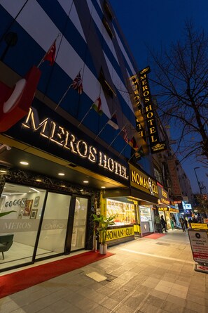 Front of property - Meros Hotel (Istanbul)