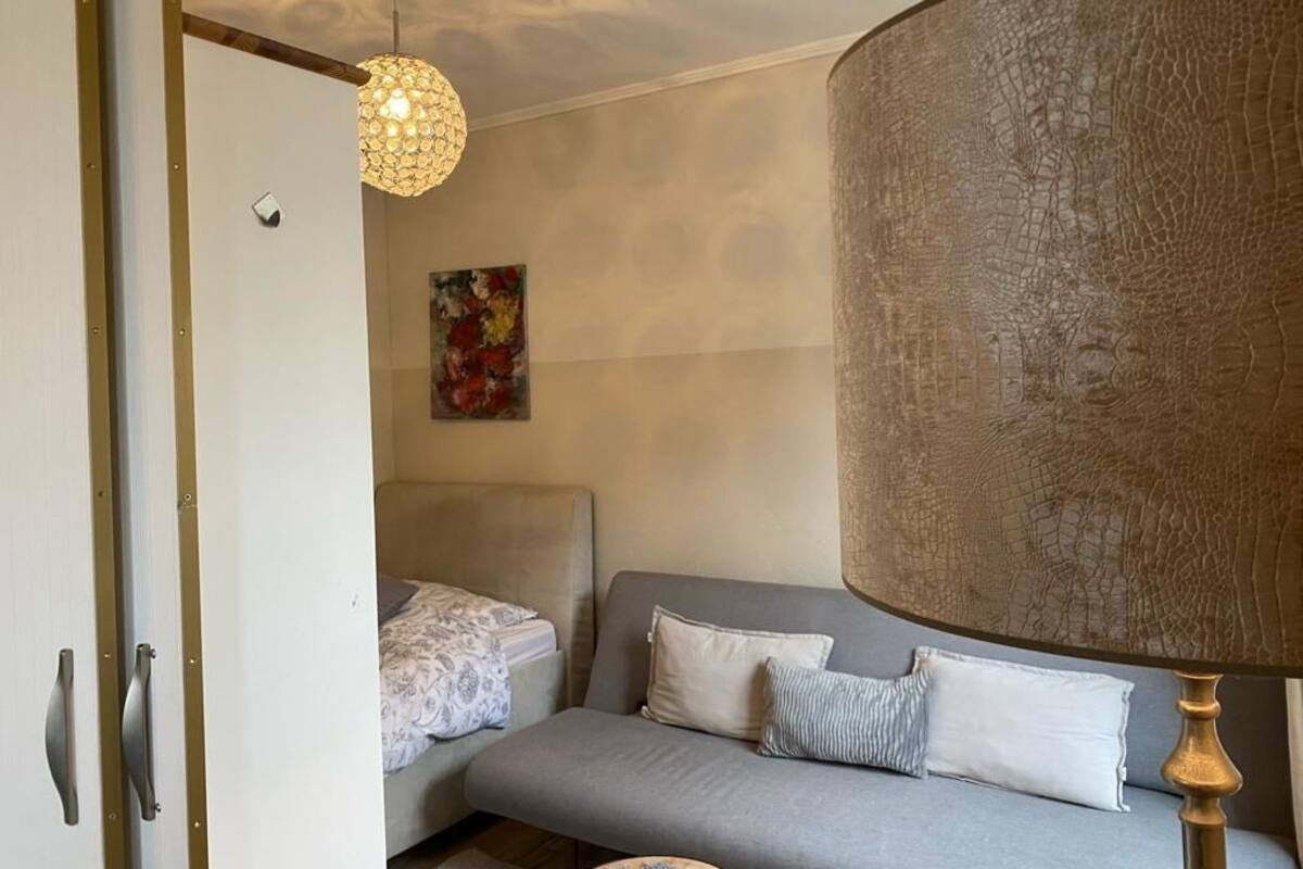 Roupas de cama antialérgicas, cortinas blackout, quartos à prova de som