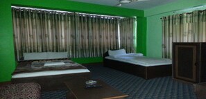 Deluxe Room | Free WiFi, bed sheets - MeroStay 122 Natraj Restaurant &Bar (Kathmandu)
