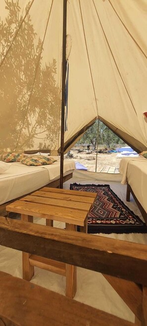 Standard Tent | Desk, blackout drapes, free WiFi, bed sheets - Mavi Kuş (Ayvacik)