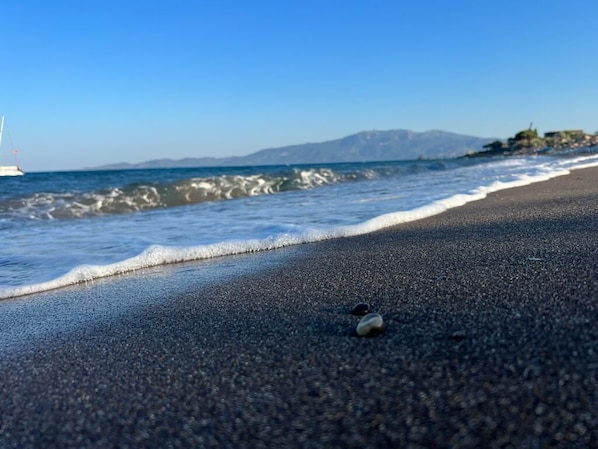 Beach - Mavi Kuş (Ayvacik)