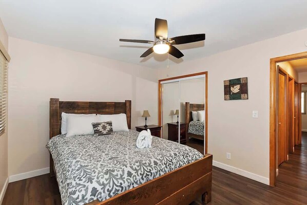 2 bedrooms, WiFi, bed sheets