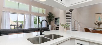 Updated Boho condo, dock your boat or enjoy the Conroe Lake views from your deck