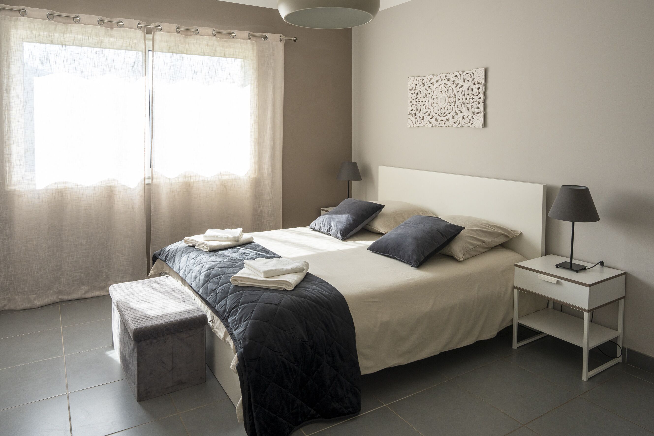 4 bedrooms, travel cot, free WiFi, bed sheets