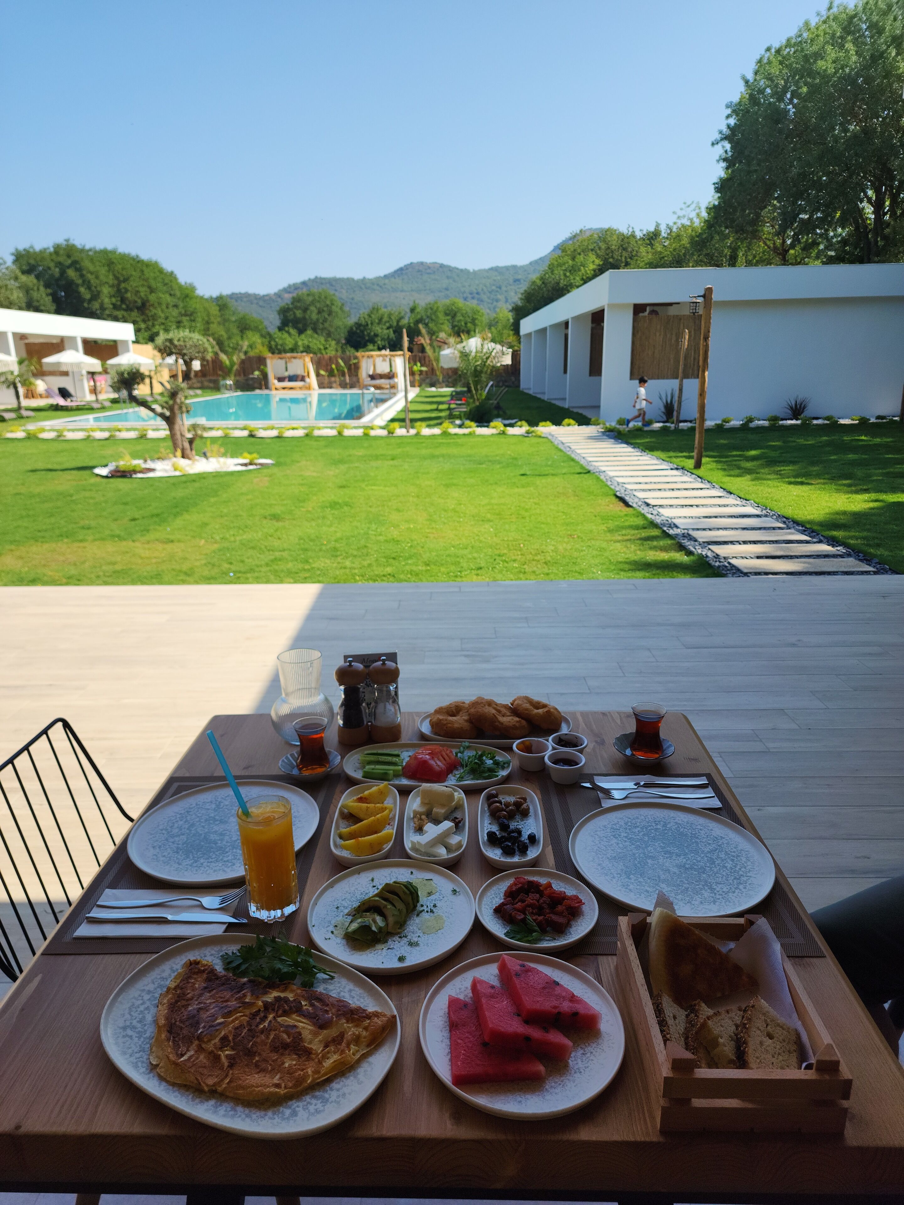 Free daily local cuisine breakfast