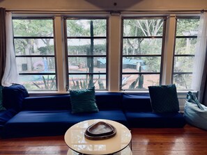 Interior - Confortable old Florida coral house 3 bed 2 bath pool and peacocks Las olas 1mil (Fort Lauderdale)