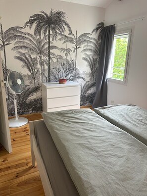 3 chambres, bureau, fer et planche à repasser, Wi-Fi gratuit
