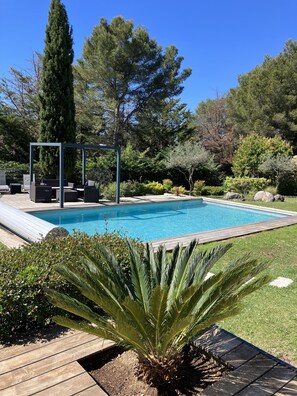 Piscina externa, piscina aquecida