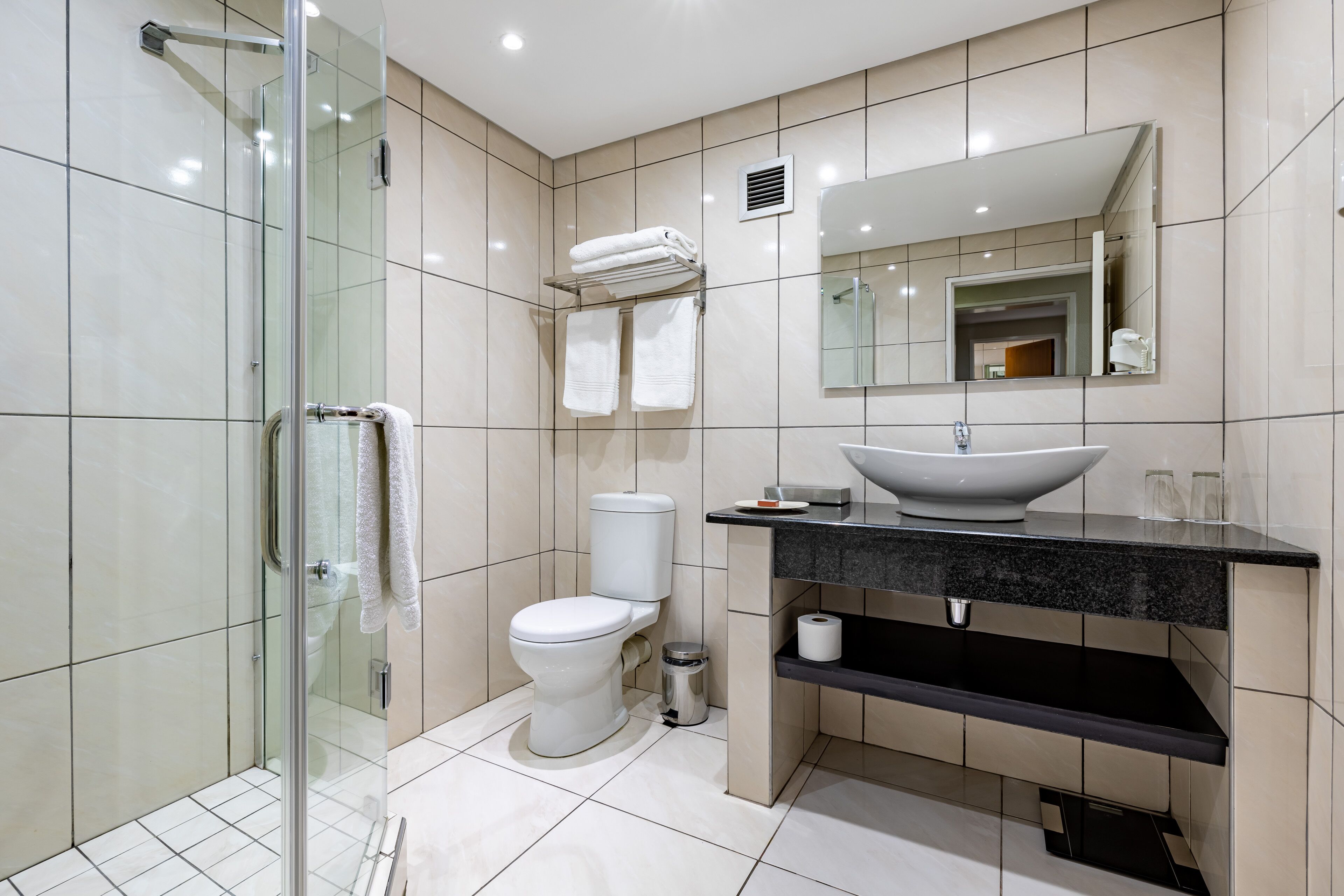 Suite | Bathroom